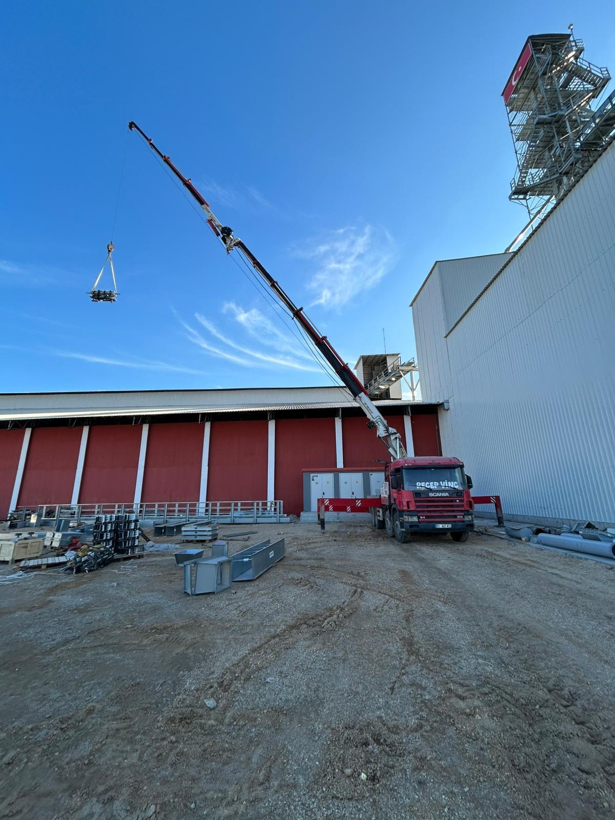 Ceyhan Kiralık Vinç ve İş Makinesi Çeşitlerimiz